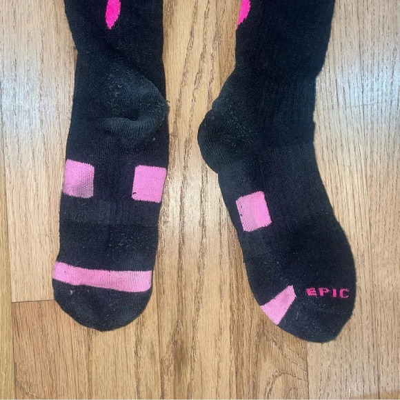 Epic Pro Women’s Breast Cancer Awareness Socks One Size - Picture 3 of 5